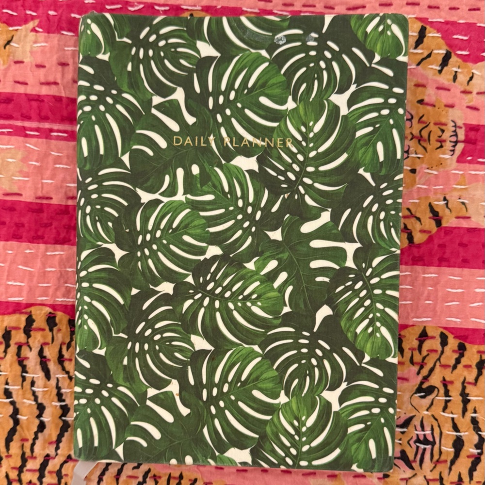 Green Leaf Pattern Daily Planner